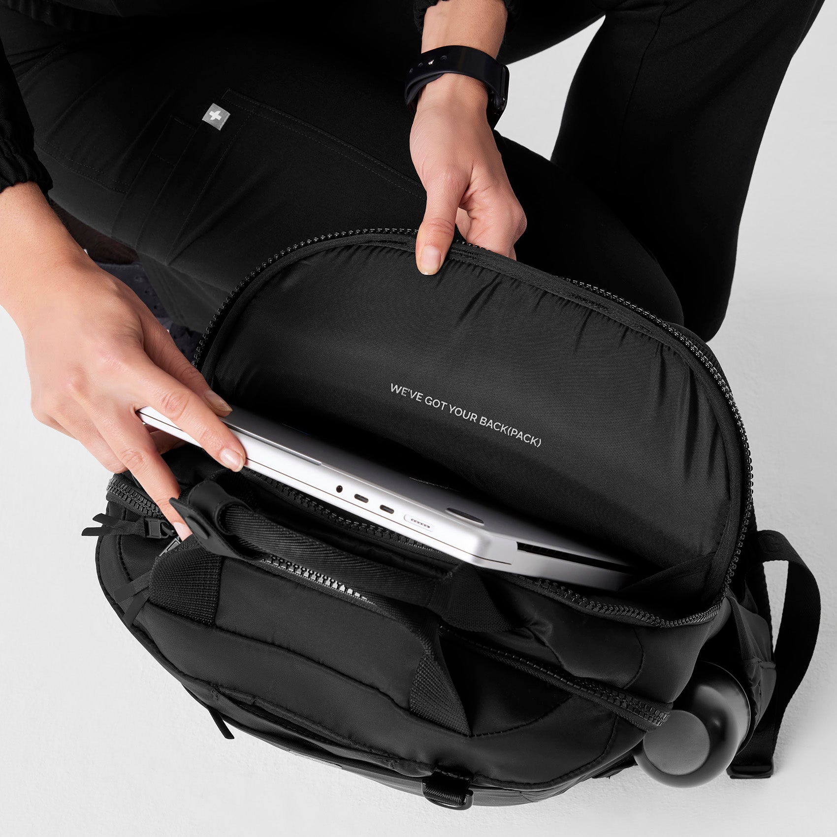 Unisex Pro-Stretch Medical Backpack - Image 3