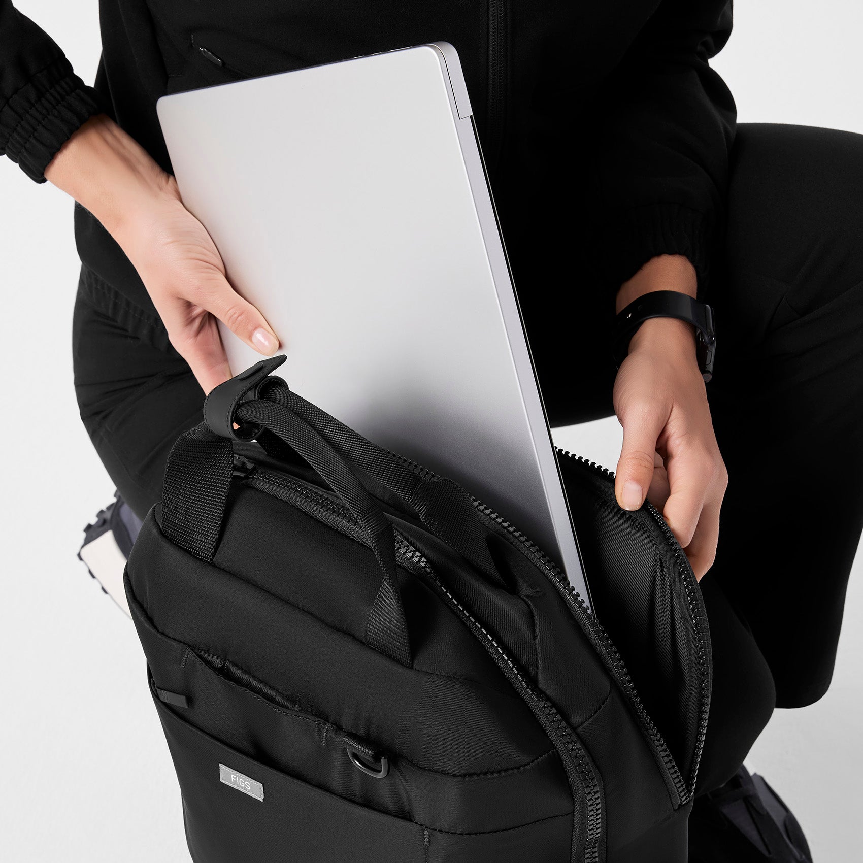 Unisex Pro-Stretch Medical Backpack - Image 2