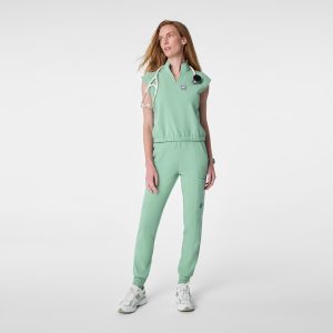 Scrubs
